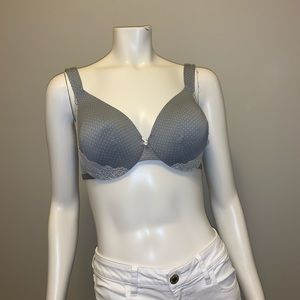 🌸 CACIQUE PADDED BRA WITH POLKA DOTS! 🌸